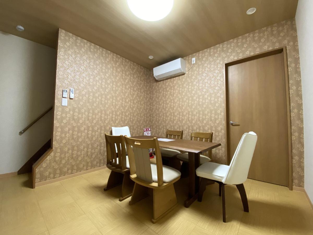 Wutong-40 Minutes Direct To Kansai Airport And 5 Minute Walk To Jr Or Subway Or Nankai Line And 1 Minute To Tsutenkaku The Landmark Of Osaka And Many Japanese Bistros Nearby Dış mekan fotoğraf