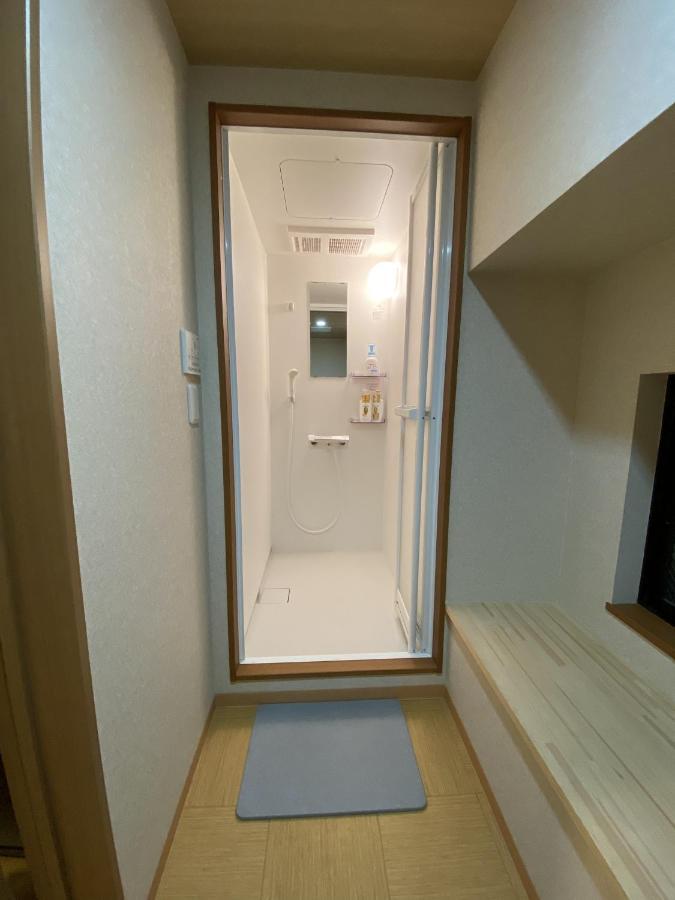 Wutong-40 Minutes Direct To Kansai Airport And 5 Minute Walk To Jr Or Subway Or Nankai Line And 1 Minute To Tsutenkaku The Landmark Of Osaka And Many Japanese Bistros Nearby Dış mekan fotoğraf