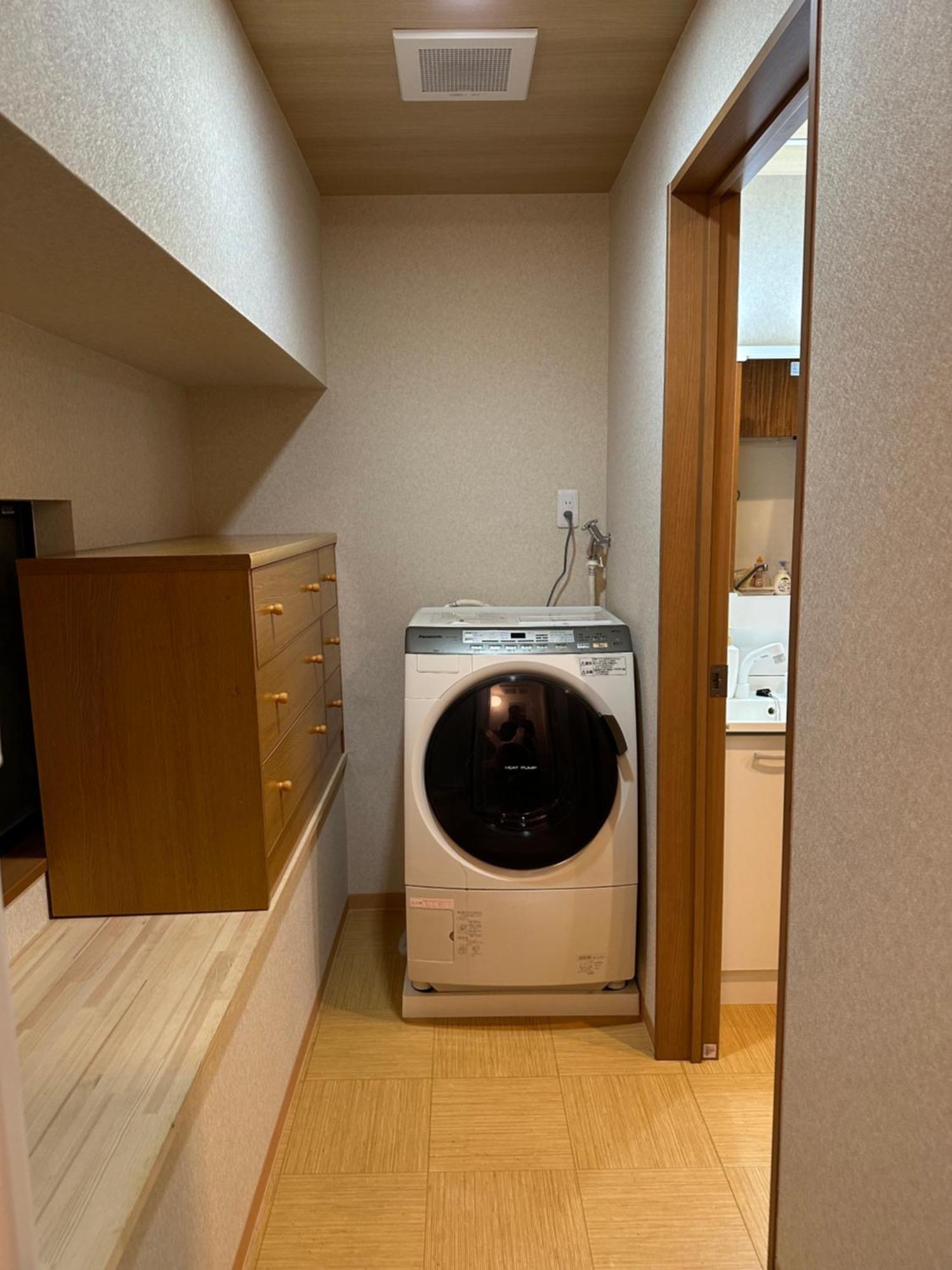 Wutong-40 Minutes Direct To Kansai Airport And 5 Minute Walk To Jr Or Subway Or Nankai Line And 1 Minute To Tsutenkaku The Landmark Of Osaka And Many Japanese Bistros Nearby Dış mekan fotoğraf